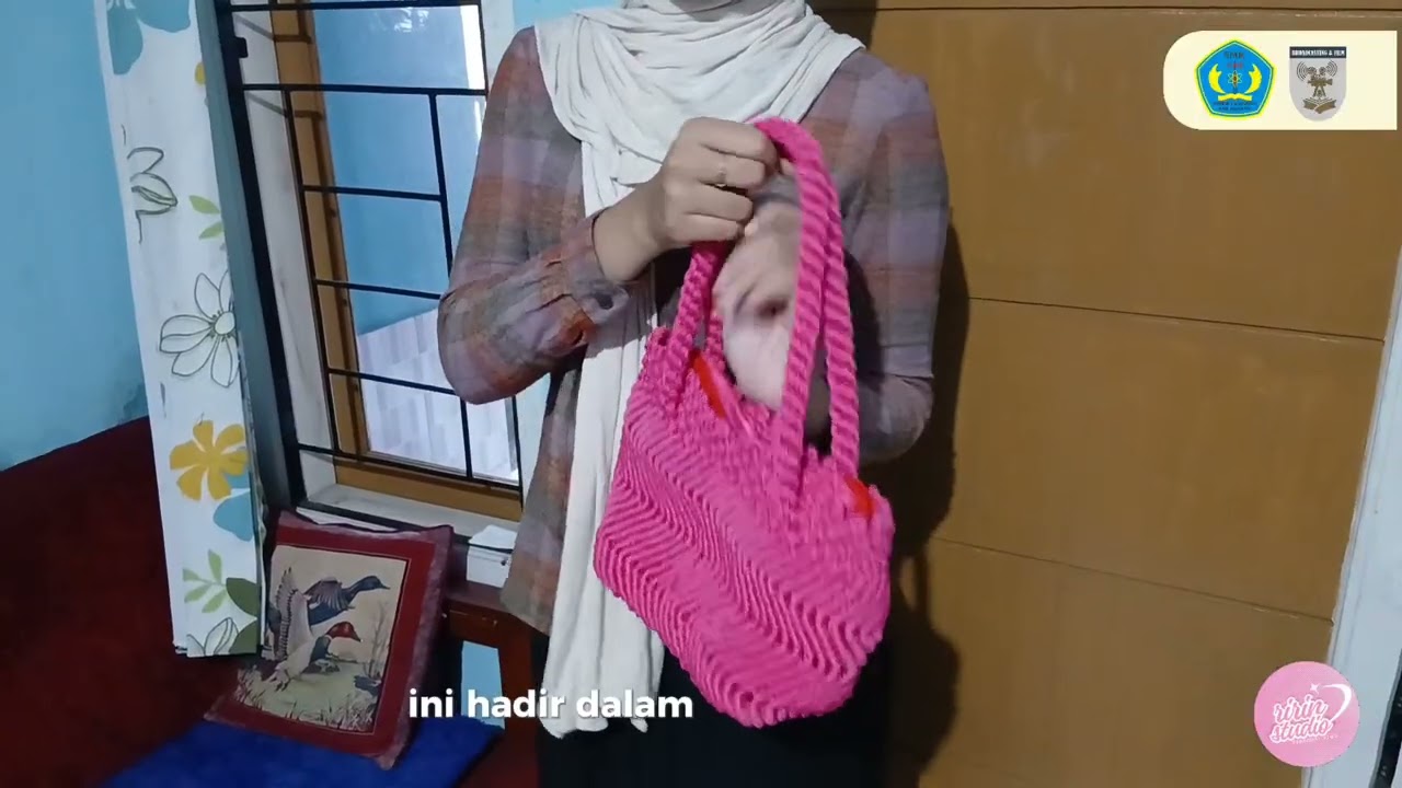 rumah penghasil karya rajut