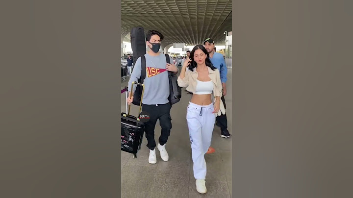 ANAK SRK GA ADA LAWAN! Beraura Bintang, Sikap Manis Aryan Khan Bawakan Koper Adiknya Jadi Sorotan