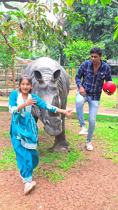 Father 👨 & Daughter 👧 Rhino Wala 🦏 Dance 💃🕺 🤩 #shorts
