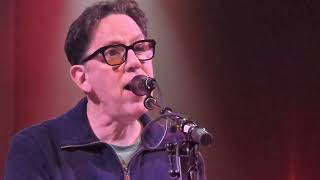 They Might Be Giants - &quot;Brontosaurus&quot; (2022-12-31 - College Street Music Hall, New Haven, CT)