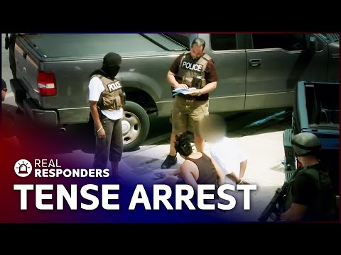 MIAMI SWAT RAID DANGEROUS DRUG DEALER'S HOUSE