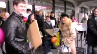 "welcome back" Flashmob 2011