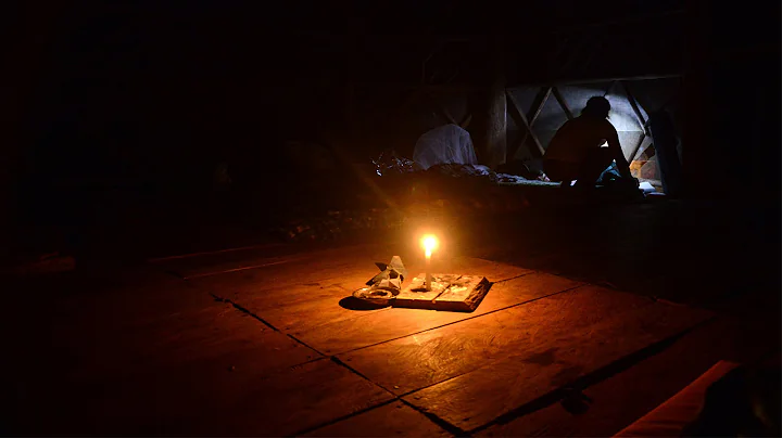Between past and future, Ayahuasca ceremony / Inte...
