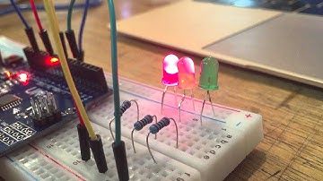 中華で始める Arduino入門日記８ LEDで信号機を作る