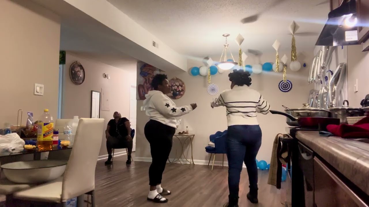 Gad gro zak @Niniekologet fè nan Indiana li fe 2 moun manje krapo oh😳