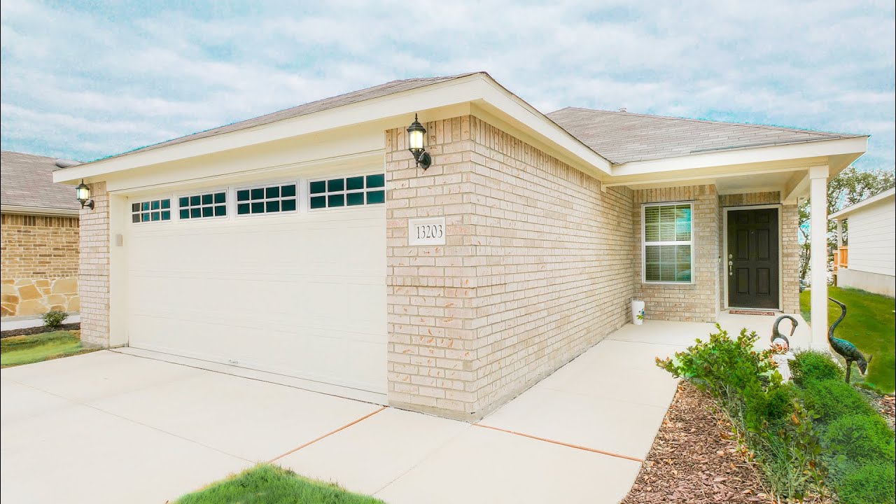 50+ Adult community Home For Sale Alamo Ranch 249K 1434 sq ft 2 Beds Study 2 Baths 2