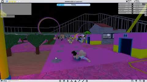 How it looks to clean in Theme Park Tycoon 2