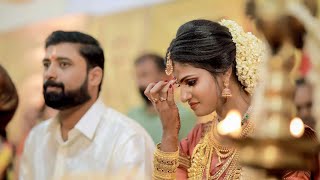 Kerala Traditional Hindu Wedding Kushy Divyan