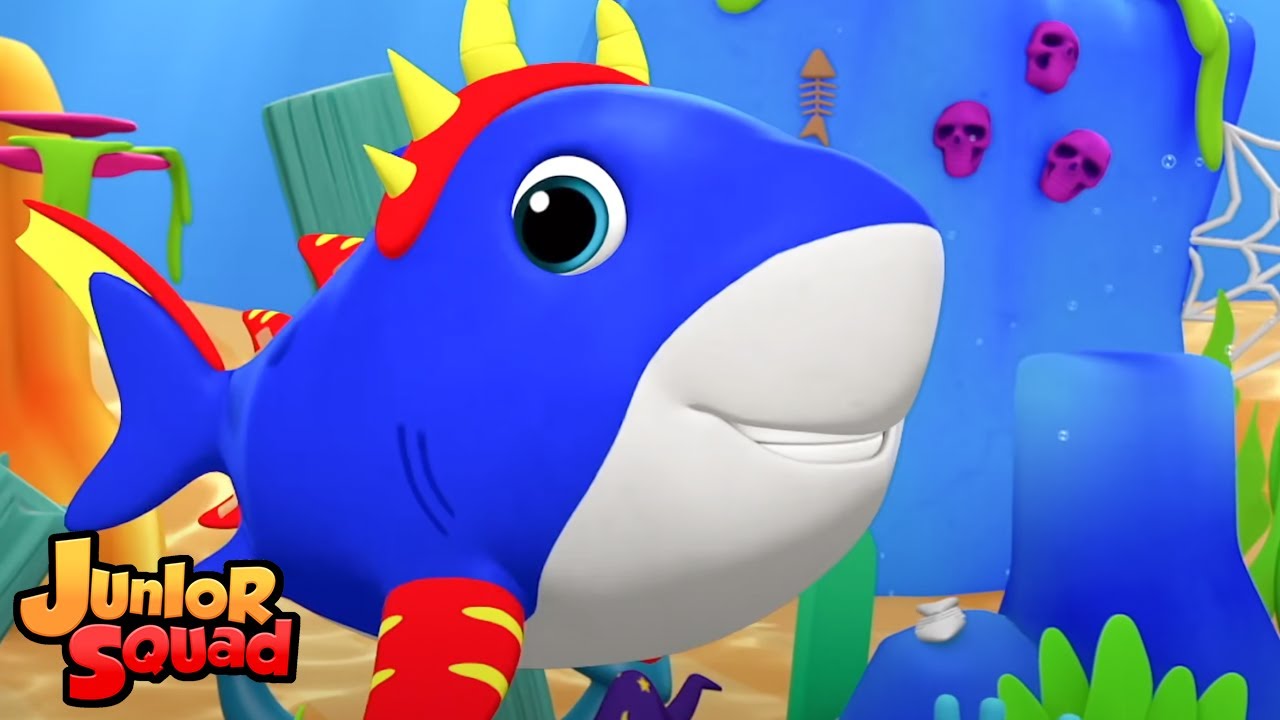 ⁣Страшный ребенок акулы | Мультфильмы на xэллоуин | Junior Squad Russia | Образовательные