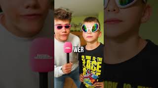 Thumbnail for Wer hat die komischste Brille? 🥸 #shorts