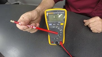 Demonstrating the Fluke 115 Digital Multimeter - Mahwah Campus