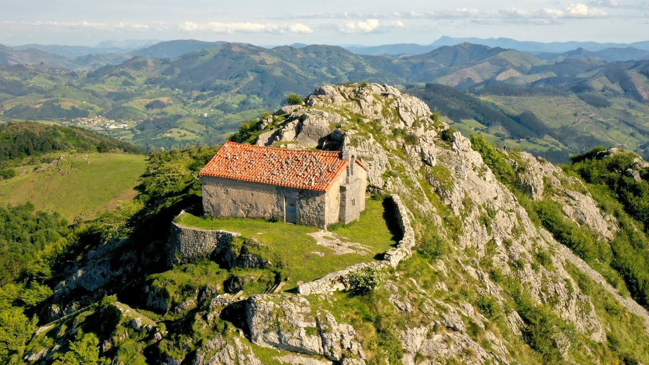 Ermita de Santa Eufemia - Aulestia (Bizkaia)