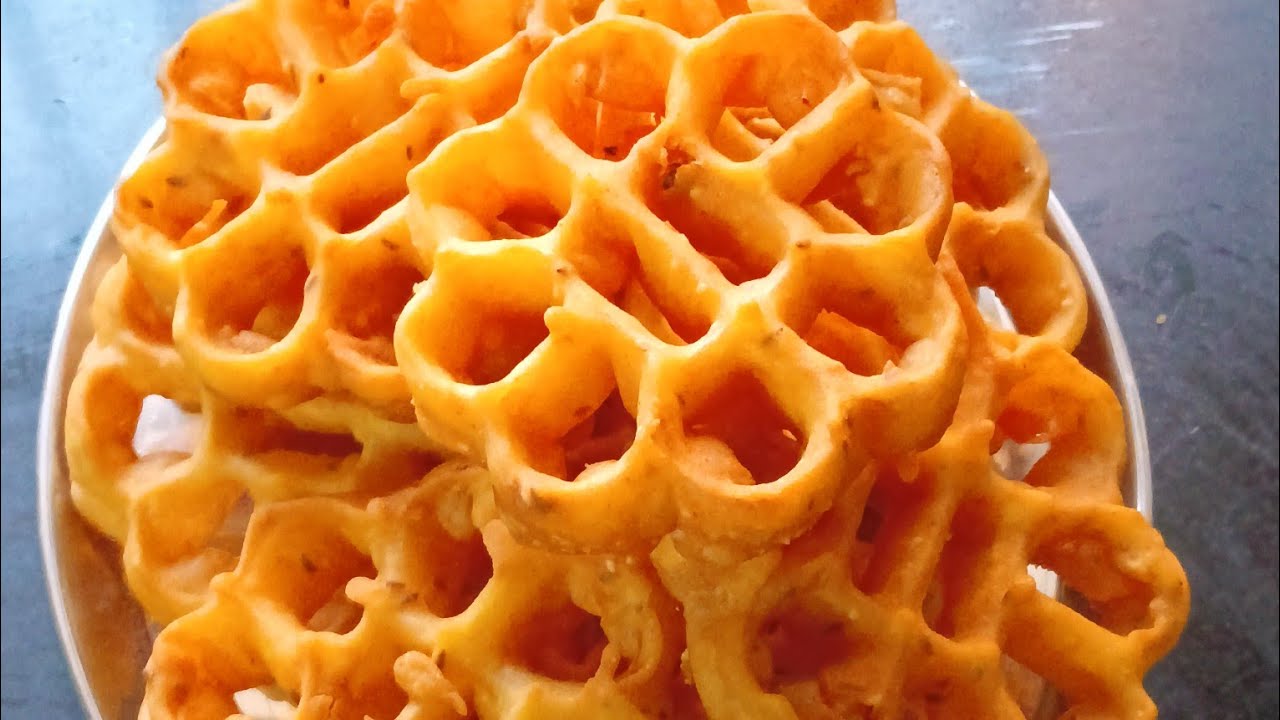 కర కరలాడే కారం గులాబీ పువ్వులు Kara karalaade kaaram gulaabi puvvulu