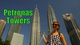 Petronas Towers in Kuala Lumpur, Malaysia (Menara Petronas Twin Towers)