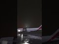 Emirates Boeing 747-8 emergency landing at New York JFK in extreme thunderstorm