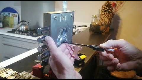 Atra Dierre Classical 6x6 opened with Prima series Prodecoder (French)