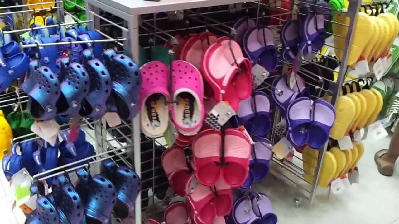 outlet mall crocs