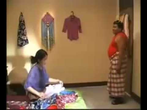 Bajaj bajuri (scene bahasa arab disangkanya berdoa)