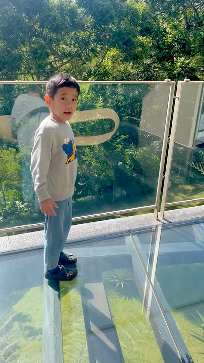 Dad was scared to cross the glass bridge but finally⁉️