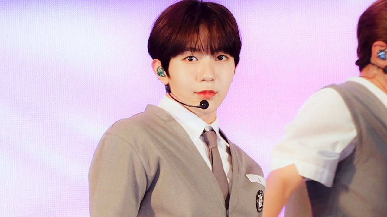 [4K] NCT WISH  - 누난 너무 예뻐 료 RYO FOCUS FANCAM  'School of wish'  전주 팬미팅 엔시티위시 전국투어 COVER