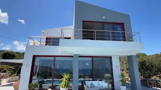 HMIL35 Μodern Villa With Gardens, Swimming Pool And Spectacular Sea Views.