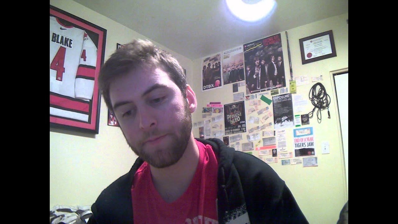 Play Vapor Disposable E Cigarette Review