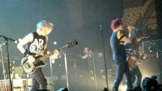 My Chemical Romance - Famous last words (live in Milan 07-03-2011)