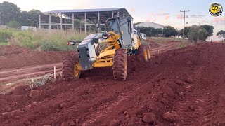 PATROL RETIRANDO PEDRAS E ENVELOPANDO MATERIAL DE BASE/Motoniveladora/Patrol/Patrola/Road Grader.