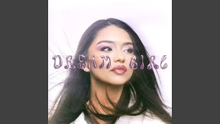 Download lagu Dream Girl