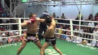 Brad Riddell (Tiger Muay Thai) scores a 1st round KO @ Bangla Thaiboxing Stadium