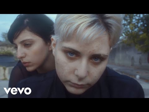 Slowdive - kisses (Official Video)