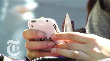 How to Create a Secure Password | Molly Wood | The New York Times