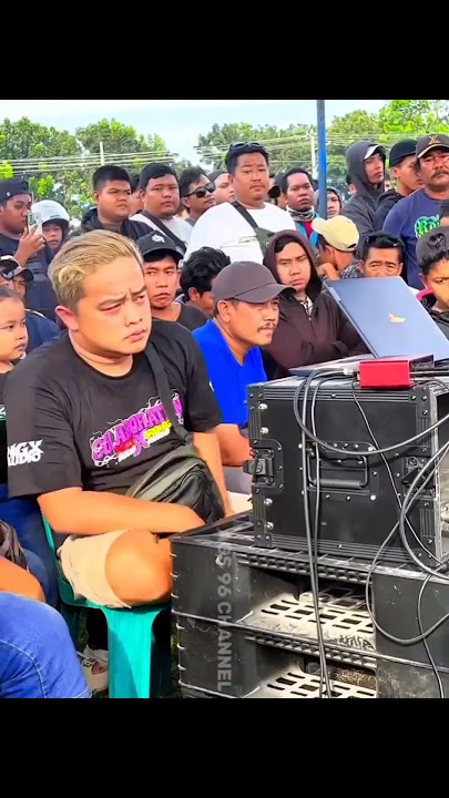 Satu - satunya DJ yang disegani di dunia dengan sound horeg... #SoundHoreg #DJ #checksound