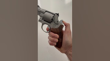 Do you know how to safely decock a revolver? #safetyfirst #shorts #gun #guns #shooting #ytshorts