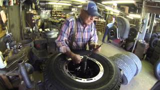 Lester Galloway 81 Years Old Changing tires @ Galloway's 4WD