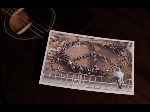 Imagine (John Lennon) - Mehr als 600 Schüler:innen musizieren für den Frieden.