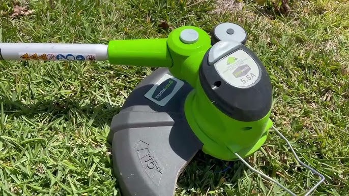 Greenworks 40V Cordless String Trimmer: Pros and Cons From an Owner -  Dengarden