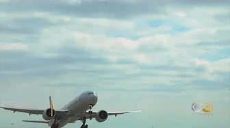11 flight delays and two flight canncellations at PHL thumbnail