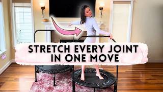 Одно щадящее упражнение на батуте для улучшения подвижности суставов всего тела. screenshot 1