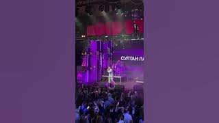 Премьера песни Султана Лагучева «Подмосковная рыжая львица» на стихи Михаила Гуцериева.