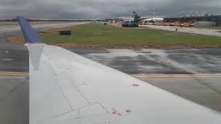 United Express Crj-200 landing in Washington Dulles (CAK-IAD)
