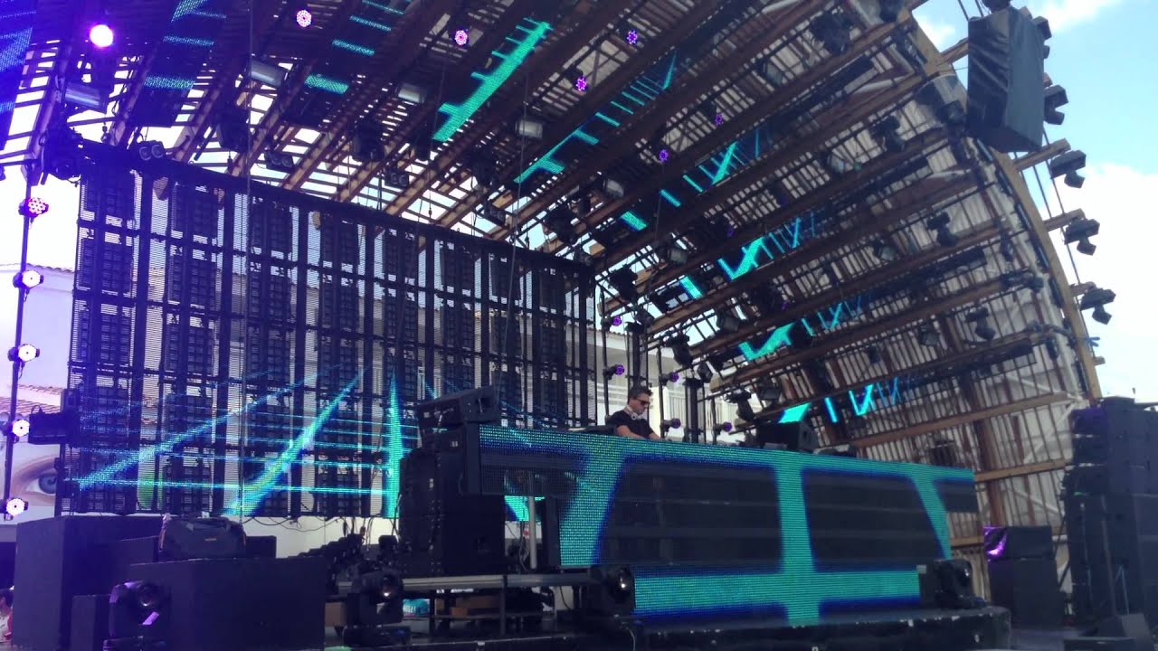 TDK@ Ushuaia- Playing unreleased track SIMLA by Lars van Dalen & Simon M adlı videoyu YouTube'da izle TDK@ Ushuaia- Playing unreleased track SIMLA by Lars van Dalen & Simon M adlı videoyu YouTube'da izle