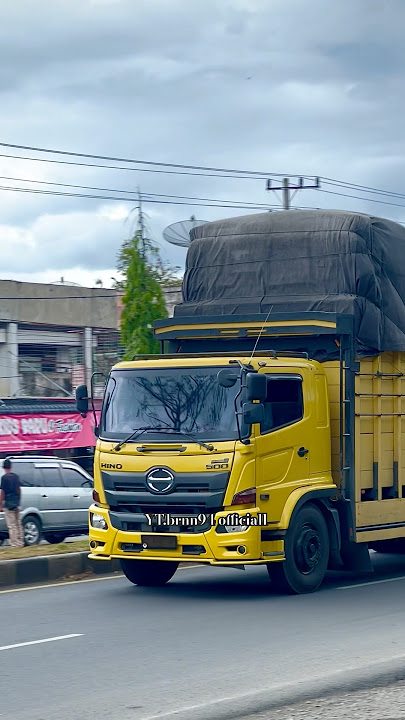 Truk hino viral#truk #hino #hino500 #trukvirall #trendingshorts #shorts #shortvideo #fyp #automobil