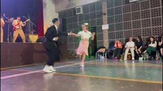 ROCK AND ROLL DANCE SHOW ON LIVE MUSIC