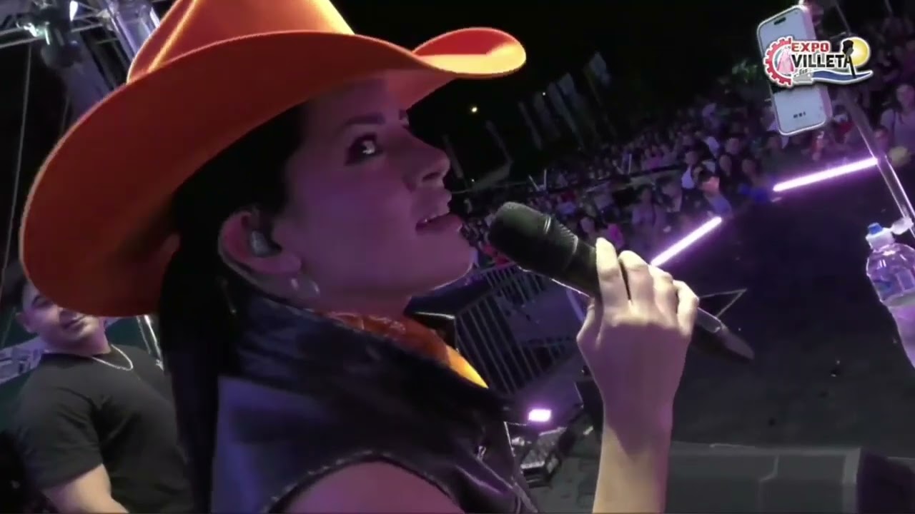 Show de Mily Britez en la Expo Villeta 2025.