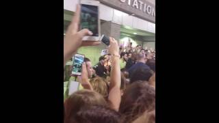 Almost met and almost gotten a picture with Selena Gomez last night