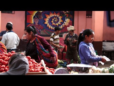 Video: Een Veilige Doorgang: Vrijwilligerswerk In Guatemala - Matador Network