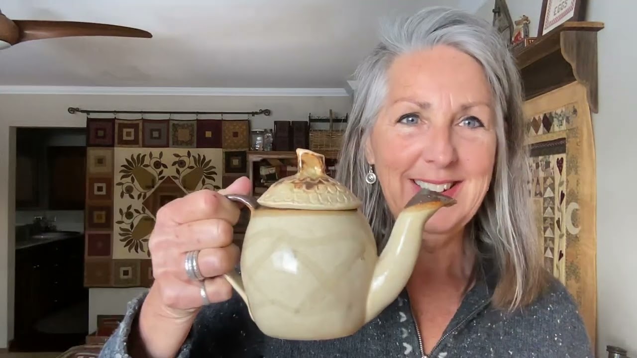 FlossTube #46 Log Cabin Stitcher is Back & I’ve Been Stitching!