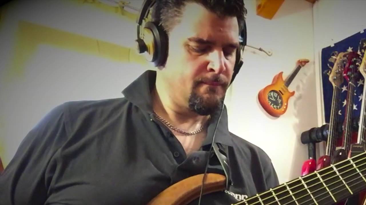 Harley Benton BZ 7000 NT - YouTube