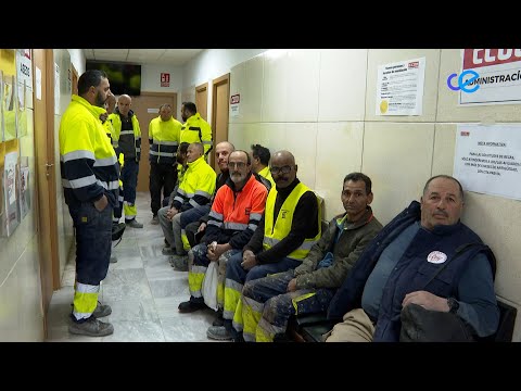 Media nómina de septiembre no disuade de la huelga a los obreros de Estructuras del Estrecho